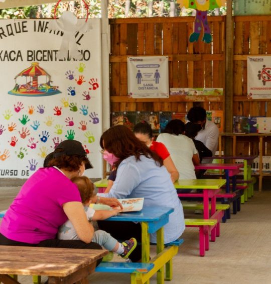 Ven a la Biblioteca Infantil al Aire Libre del Parque Oaxaca Bicentenario