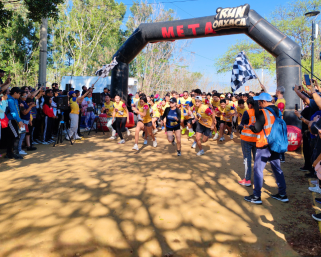 Alcanzan objetivo de carrera con causa “Gotas de alegría”