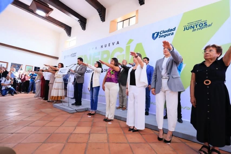 Ajustan gabinete del gobierno de Oaxaca capital 