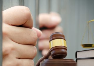 Queda en prisión preventiva padre por vender a su hija en Oaxaca 