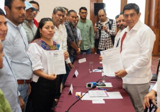 Recibe Gobierno de Oaxaca pliego petitorio de la Sección 22 