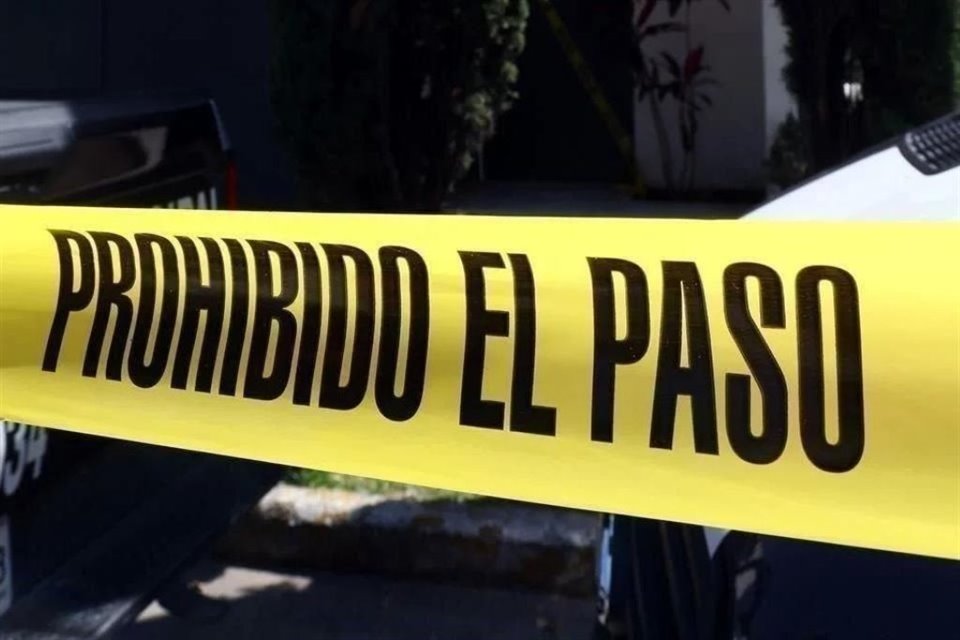 Hallan cuerpos de una mujer y dos hombres en Tehuantepec