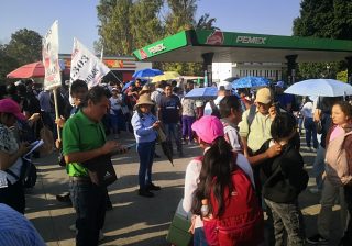 Marcha Sección 22 en Oaxaca para conmemorar el Día del Maestro