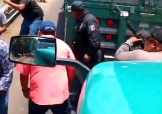 Declaran ante el Ministerio Público, edil, mandos y elementos policiales por violencia en Mitla
