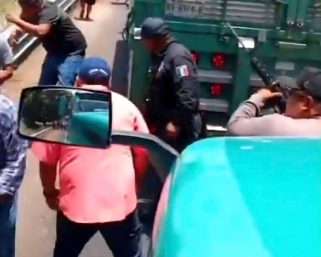 Declaran ante el Ministerio Público, edil, mandos y elementos policiales por violencia en Mitla