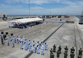 Relevan temporalmente a algunos elementos de la Marina en Salina Cruz 