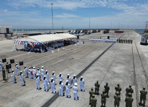 Relevan temporalmente a algunos elementos de la Marina en Salina Cruz 