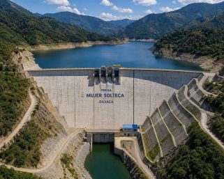 Van dos amparos vs presa Mujer Solteca