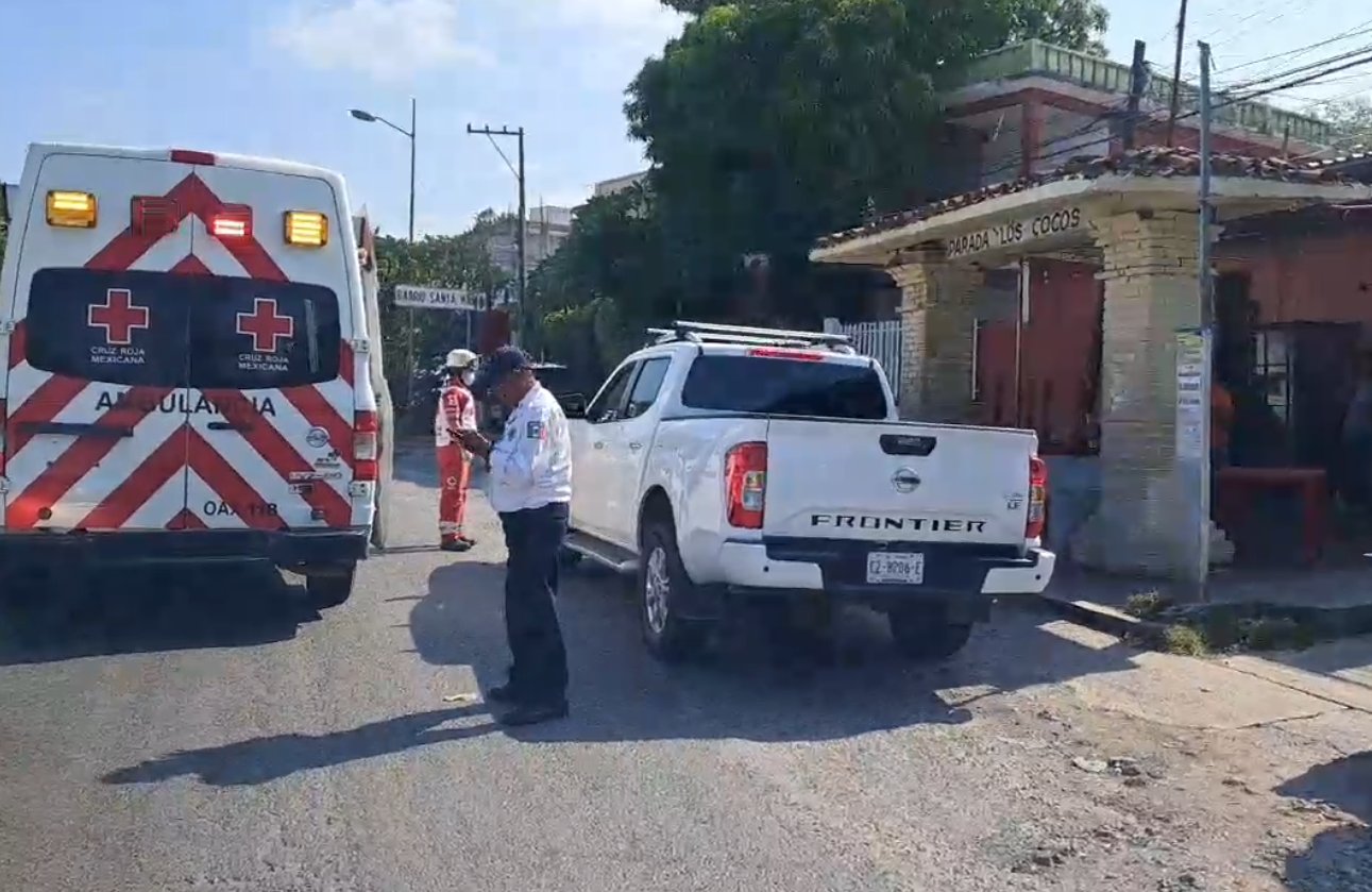 Atacan a balazos vehículo en que viajaba la agente de Salinas del Marqués 