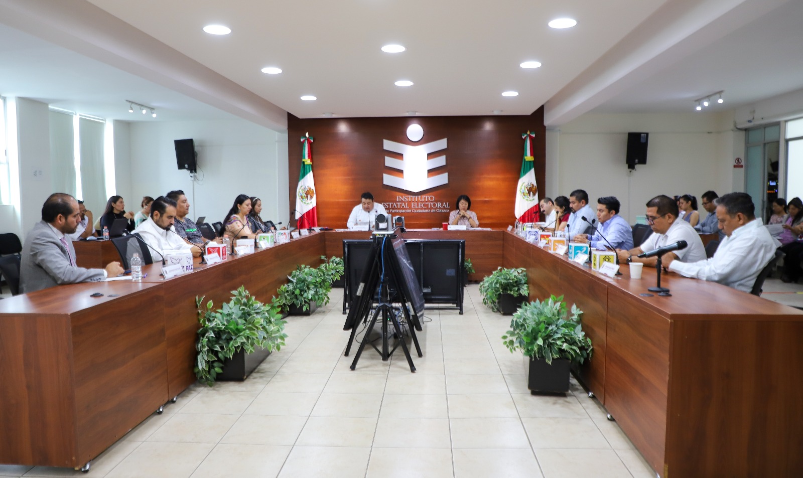 Aprueba IEEPCO acciones para destrucción de material electoral y designaciones de áreas ejecutivas y técnicas