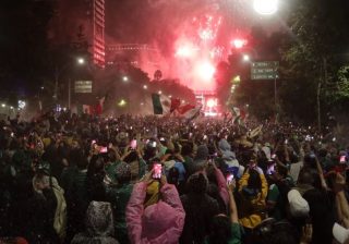 Mueren tres personas en la Ciudad de México por asfixia tras festejo por mundial de futbol