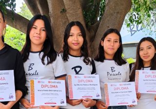 Destacan estudiantes del Blaise Pascale en concurso internacional de ciencia y lectura  