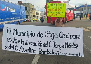 Tras ser detenidos por violencia política contra la edil de Choápam, síndico y regidor llevarán su proceso en libertad