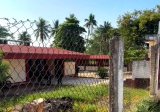 Ingresan a secundaria y matan a profesor en San Blas Atempa 
